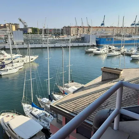 Bilocale Vista Mare Con Terrazzo-porto Antico- Parcheggio Scontato Apartment Genoa